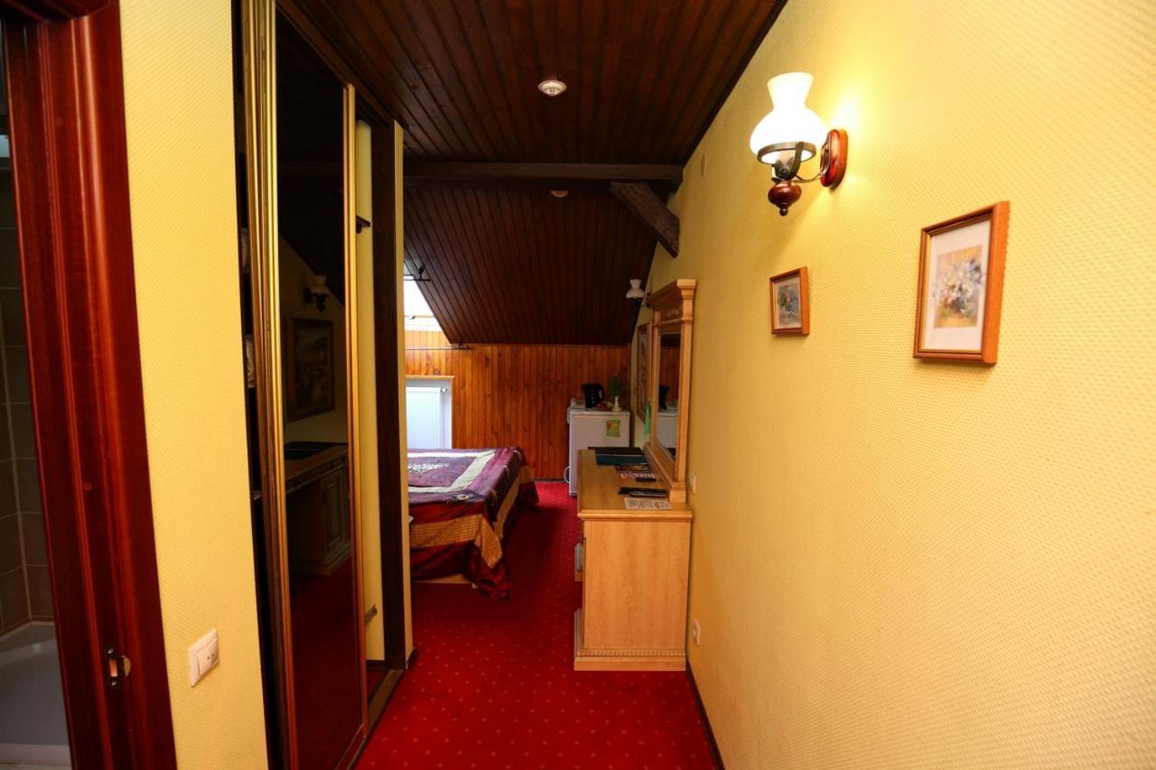 Medzhybozhskiy Zamok Tribukhovtsy 部屋 写真